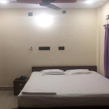 Hotel Sannidhyo Shānti Niketan Exterior foto